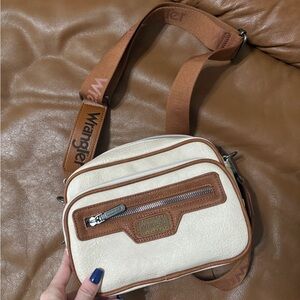 Wrangler Cream and Brown Crossbody Bag